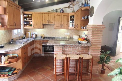 V587 Property Photos (5)