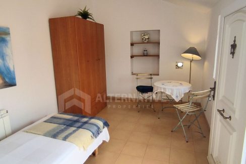 V589 Property Photos (10)